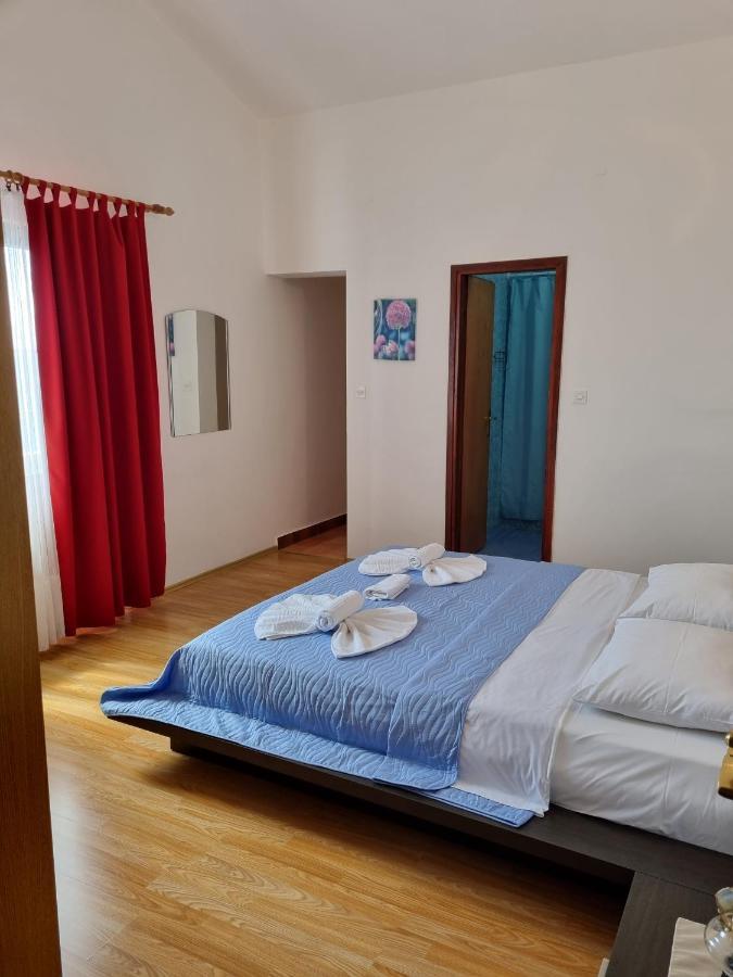 Bed And Breakfast Miramar สตารีกราด-ปาเคลนีซา ภายนอก รูปภาพ